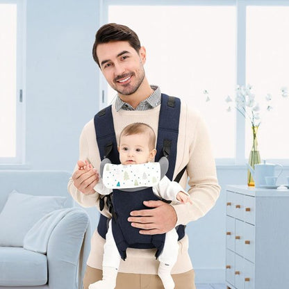 Porte-bebe avec protège-bavouillages blanc , face au monde.