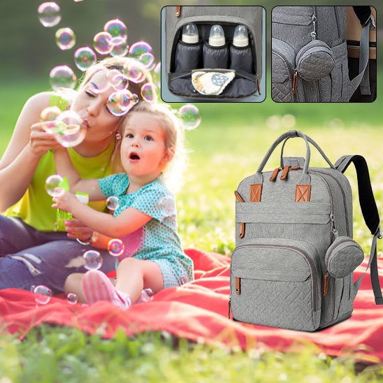 Sac à langer gris pour parents, avec rangements pour biberons.
